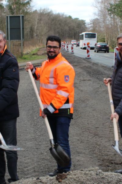 Spatenstich für Radweg an der K332