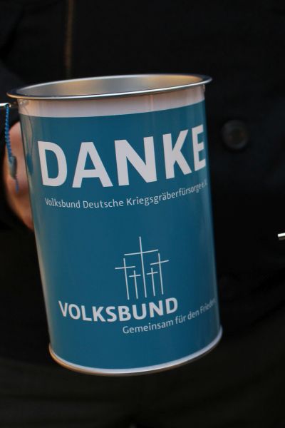 Straßensammlung der Kriegsgräberfürsorge