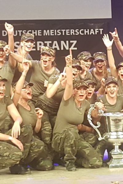 Tanzschule Dunse holt einen Titel