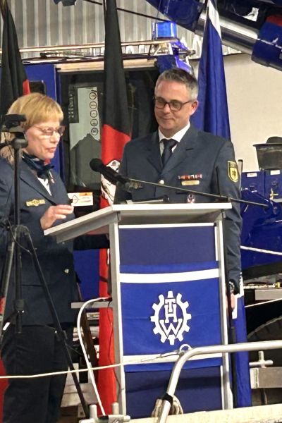 Neuer THW-Ortsbeauftragter für Wilhelmshaven ins Amt eingeführt