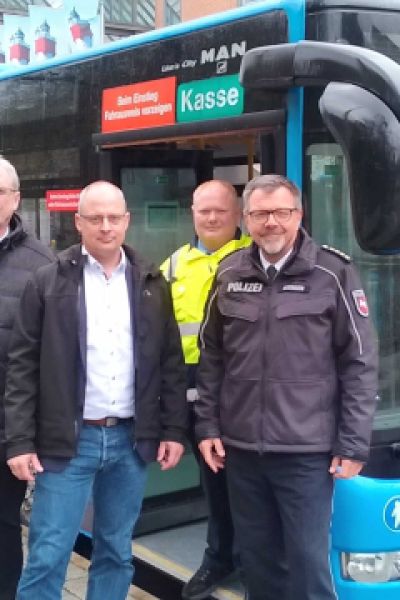 Durchsetzung des niedersächsischen Waffenverbots im ÖPNV in der Region