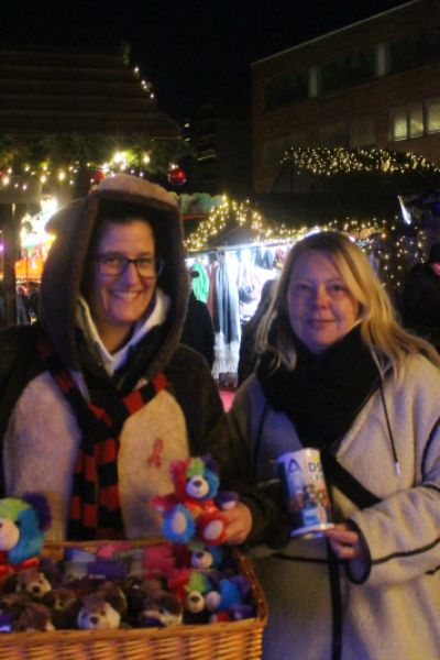 Welt-Aids-Tag auf dem Weihnachtsmarkt