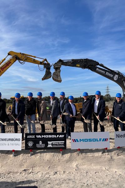 Spatenstich an der Geniusbank