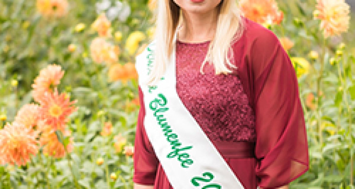 Man sieht Lisa Bartels, die neue Deutsche Blumenfee 2017/18