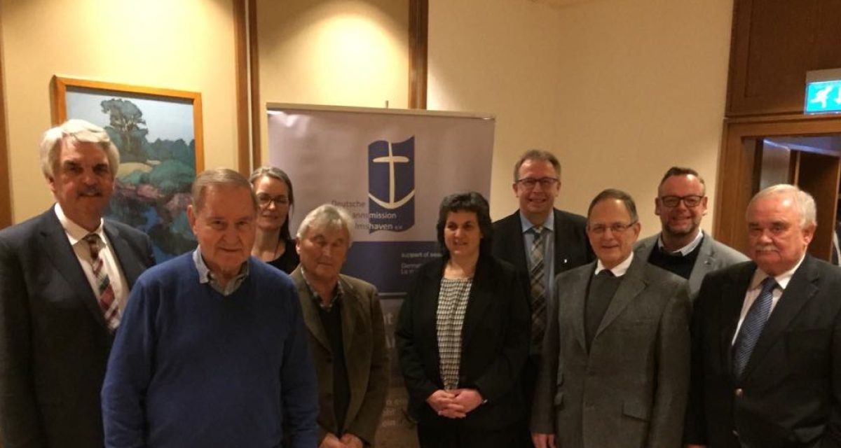 Mitglieder der Deutschen Seemannsmission Wilhelmsaven bei der Jahreshauptversammlung 2017.