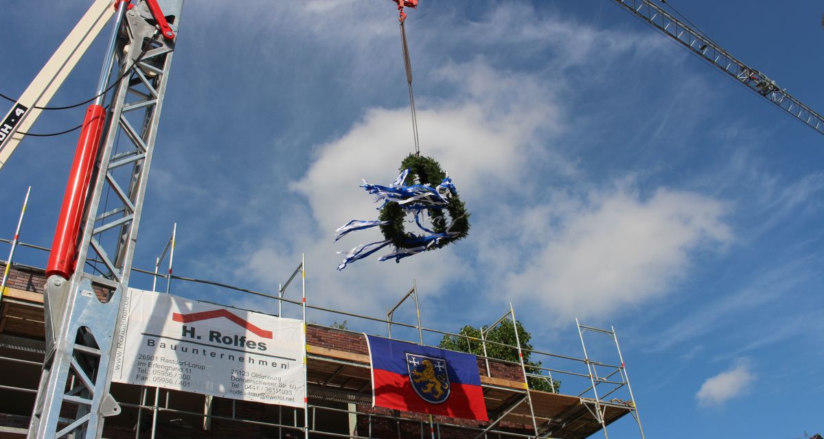 Richtfest für Verwaltungsgebäude in Jever