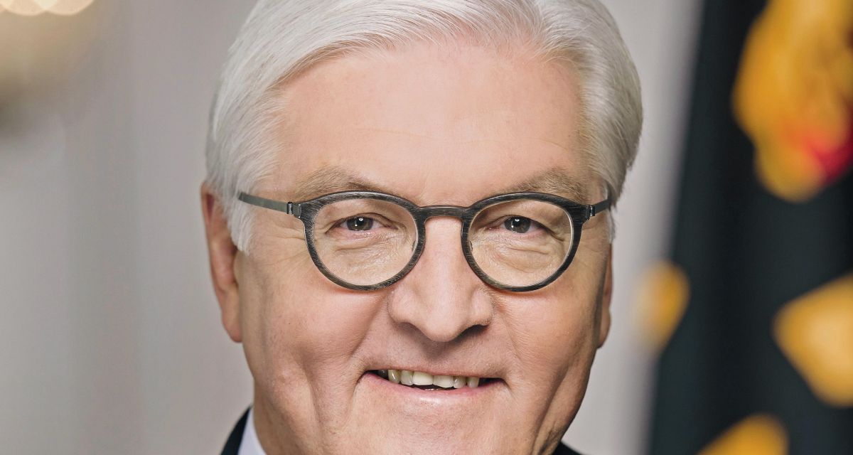 Zu sehen ist ein Portrait des Bundespräsidenten Frank Walter Steinmeier.