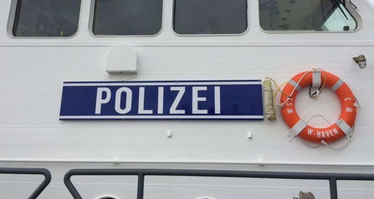 Wasserschutzpolizei stoppt betrunkenen Schiffsführer