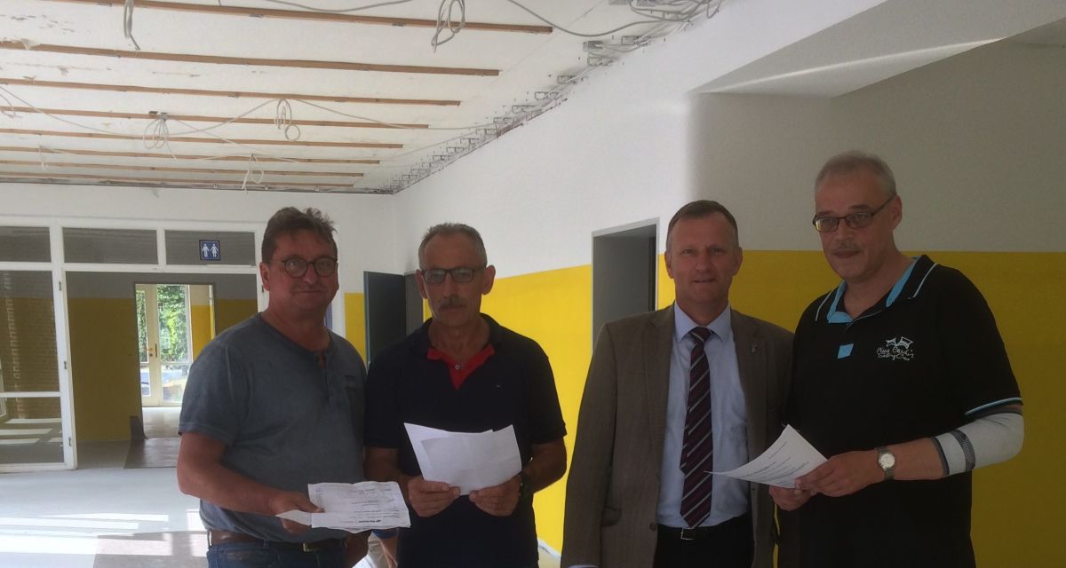 Sanierungsarbeiten an der Grundschule Tettens in der Endphase