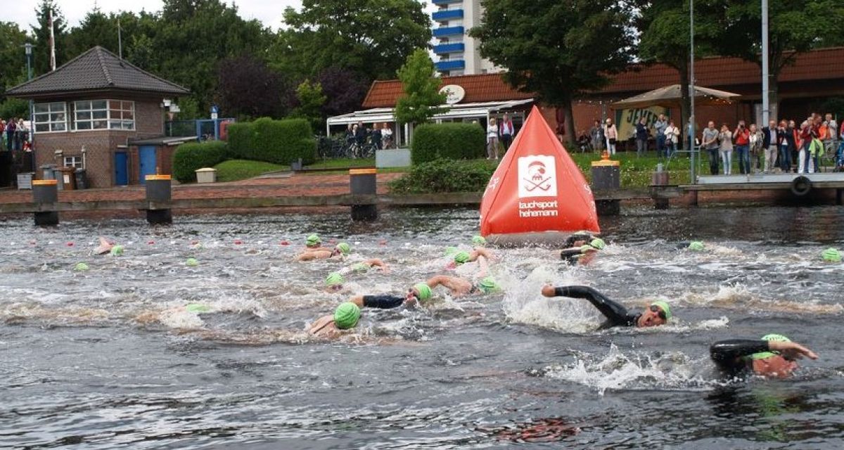 Das Bild bietet eine Impression des Triathlon 