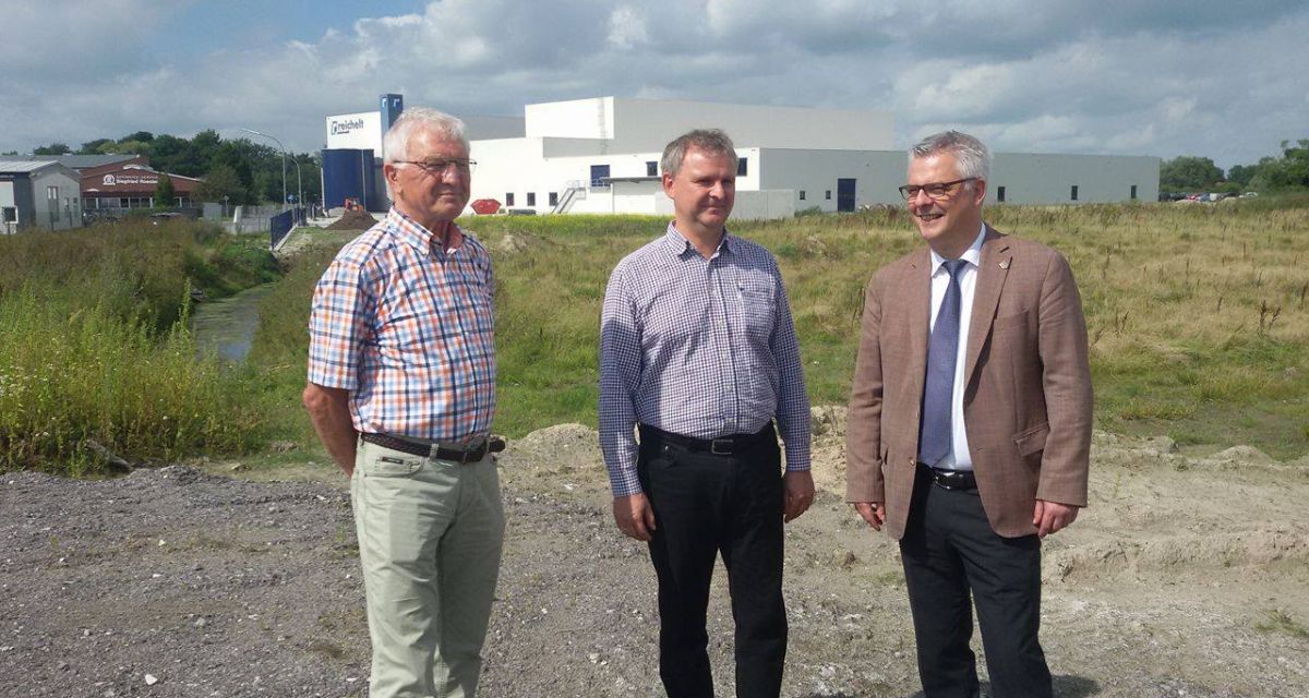 Neue Halle für Firma Roessler