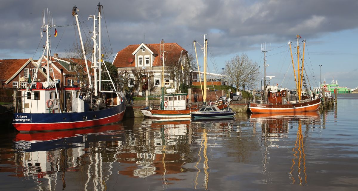 Fishing-vessel-3700372 1920