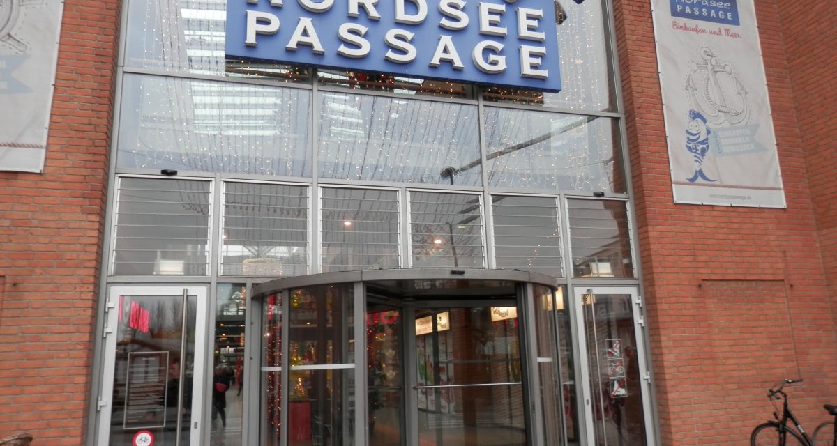 Eingang der Wilhelmshavener Nordseepassage.