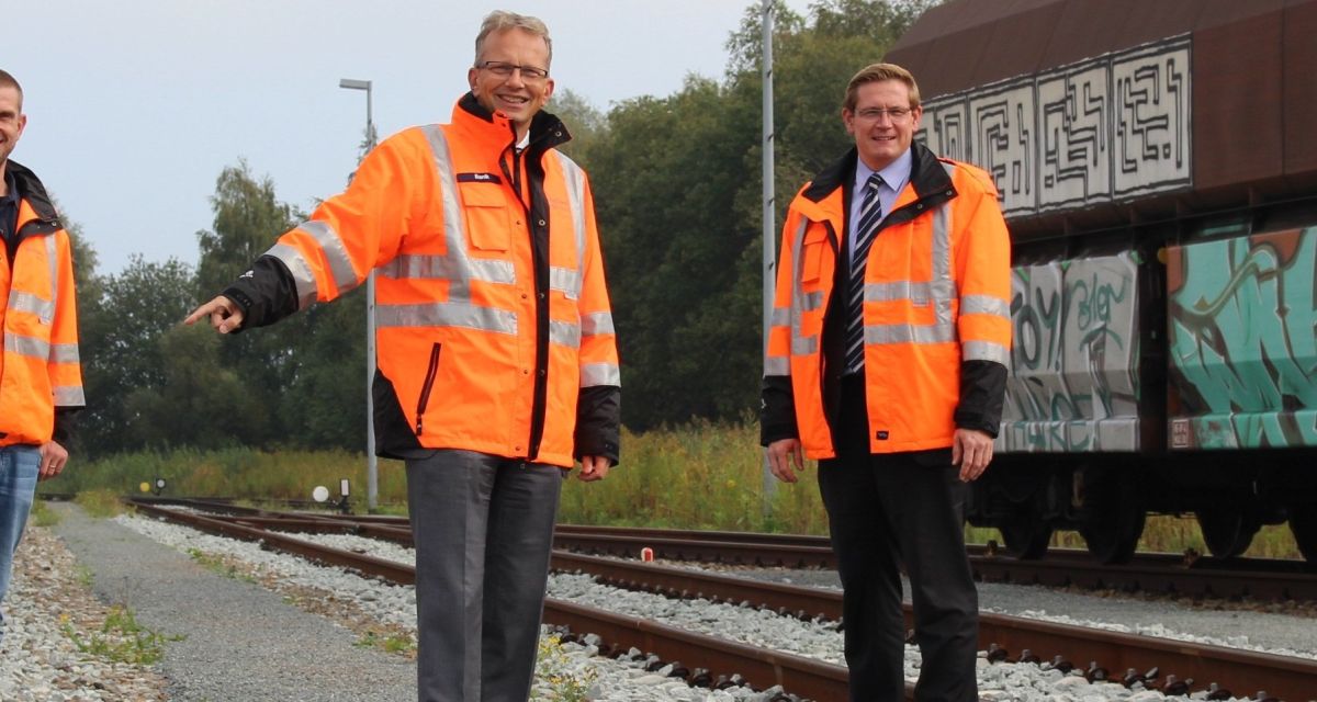 Ingo Winsel (Fahrdienstleiter NPorts), Holger Banik (Geschäftsführer NPorts), Mathias Lüdicke (Niederlassungsleiter Wilhelmshaven, NPorts), Volker Dietl (Abteilungsleiter Technik, NPorts)