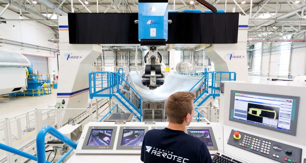 SPD-Bundestagsabgeordnete Siemtje Möller sieht Zukunft bei Praemium Aerotec skeptisch