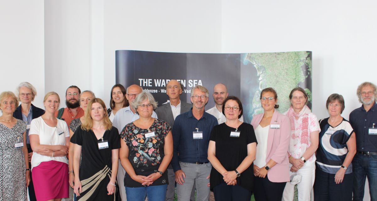 Teilnehmer der Tagung des Wattenmeertages im Wattenmeerbesucherzentrums in Wilhelmshaven
