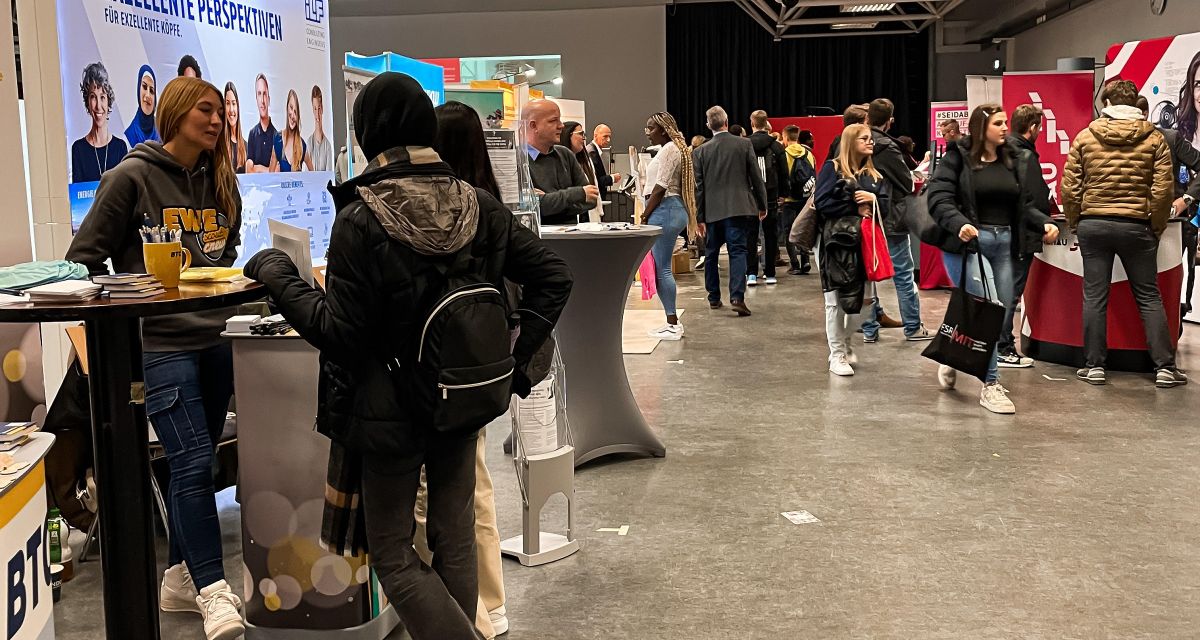 Jade Karrieretetag findet in Präsenz statt