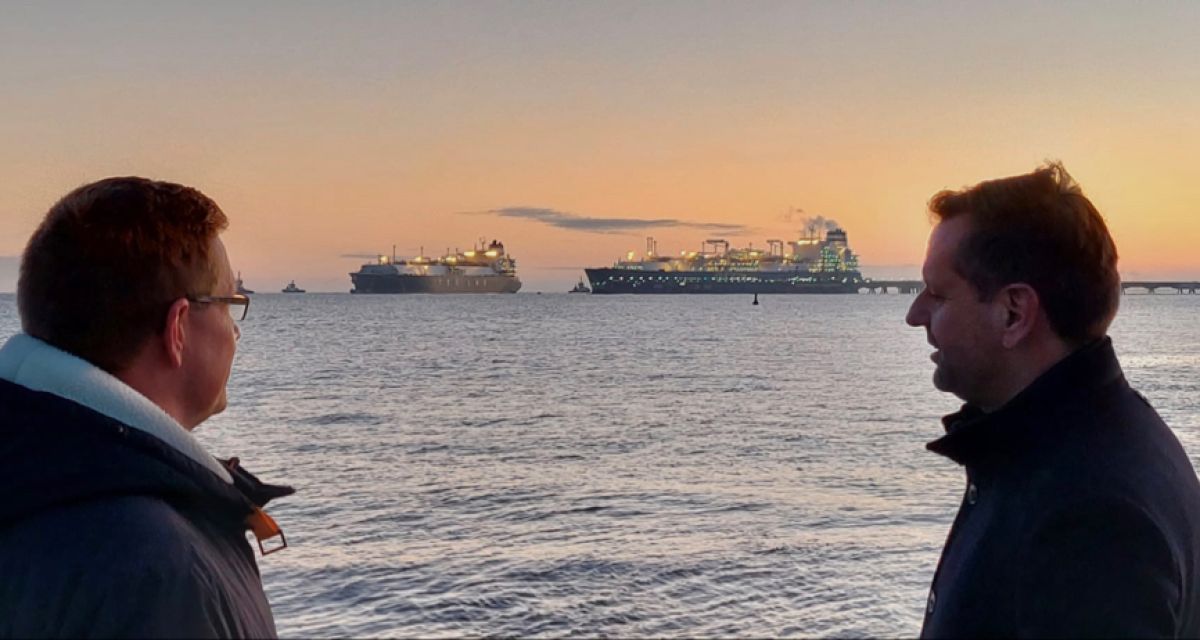 Erster LNG-Tanker in Wilhelmshaven eingetroffen