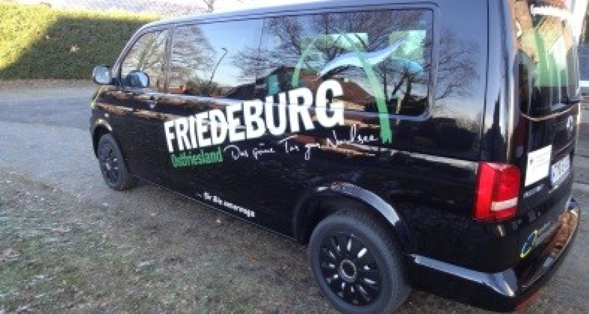 „Rollendes Rathaus“ wieder in Friedeburg unterwegs