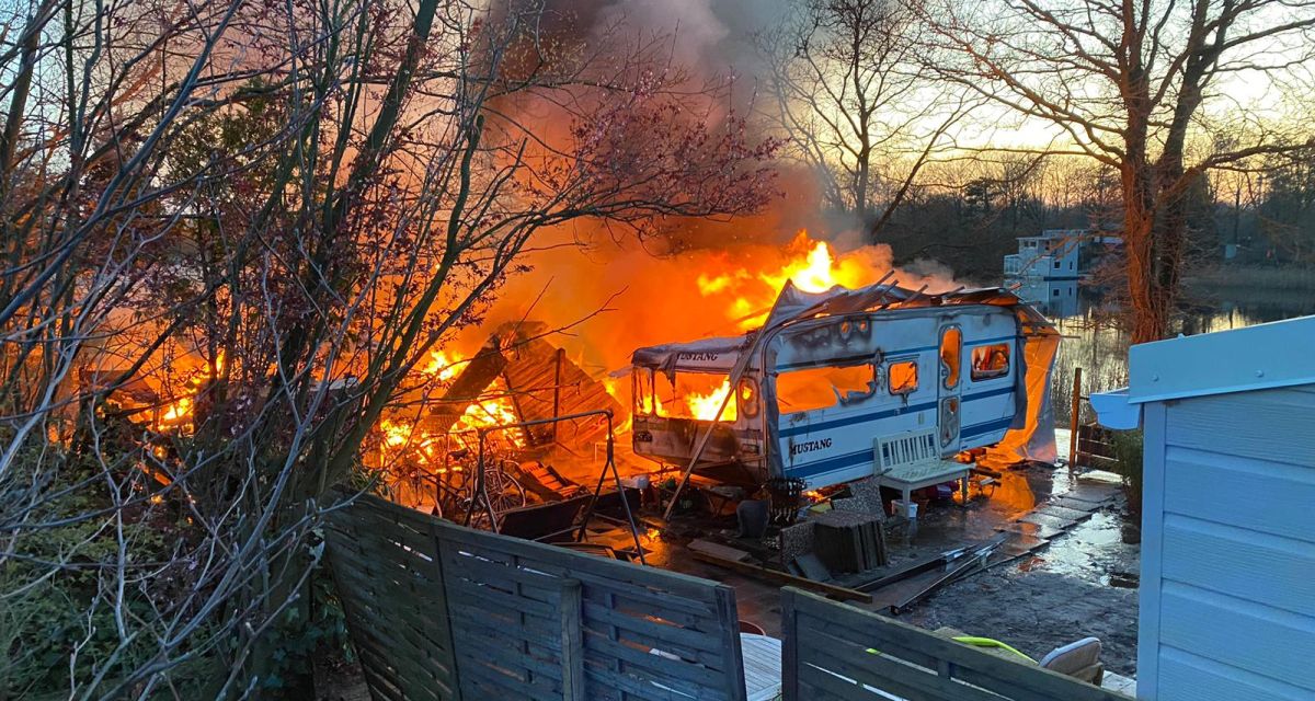 Brand auf Campingplatz in Zetel