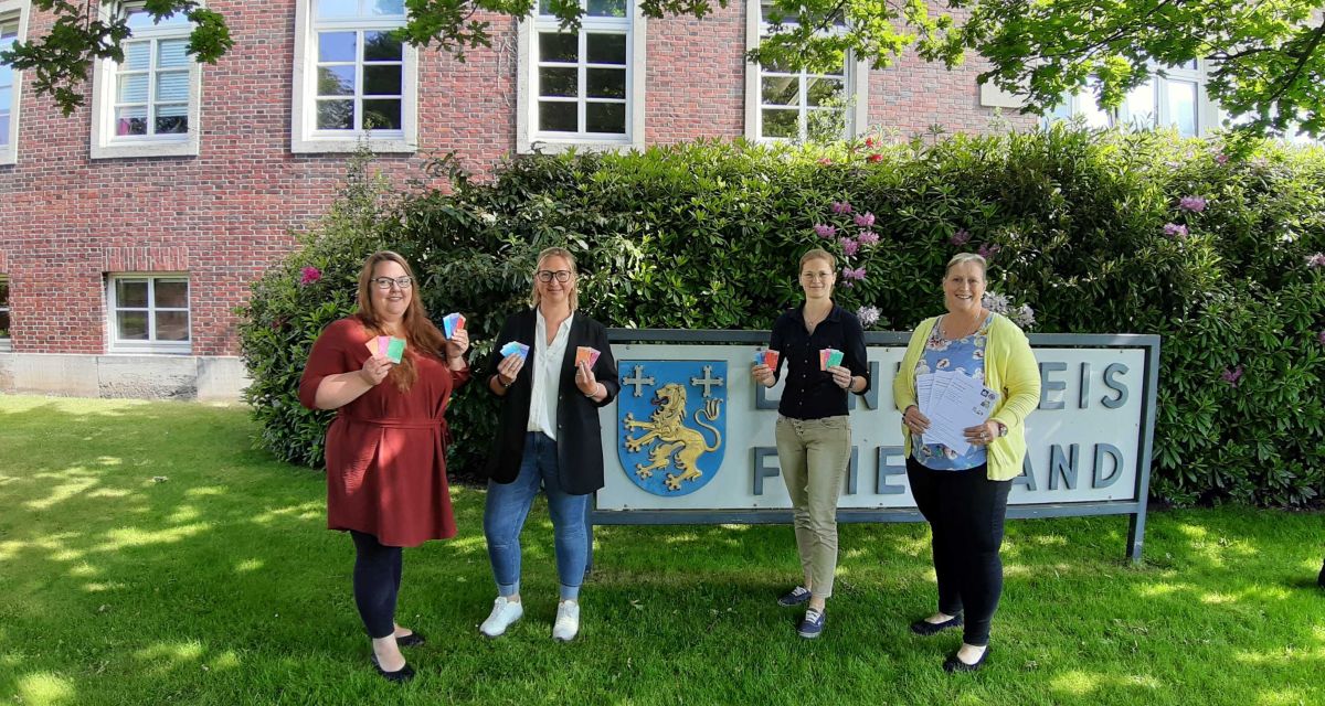 Notfallkarten gegen häusliche Gewalt in Friesland