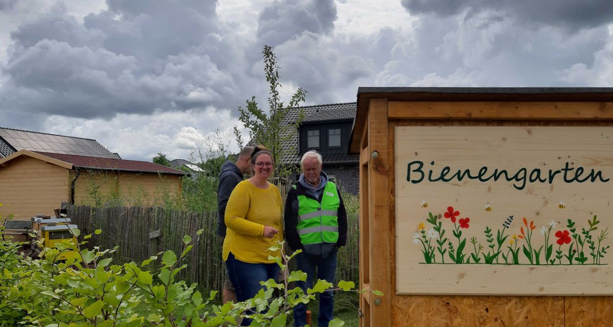 Vorstellung des Bienengartens Varel durch die Familie Brötje.