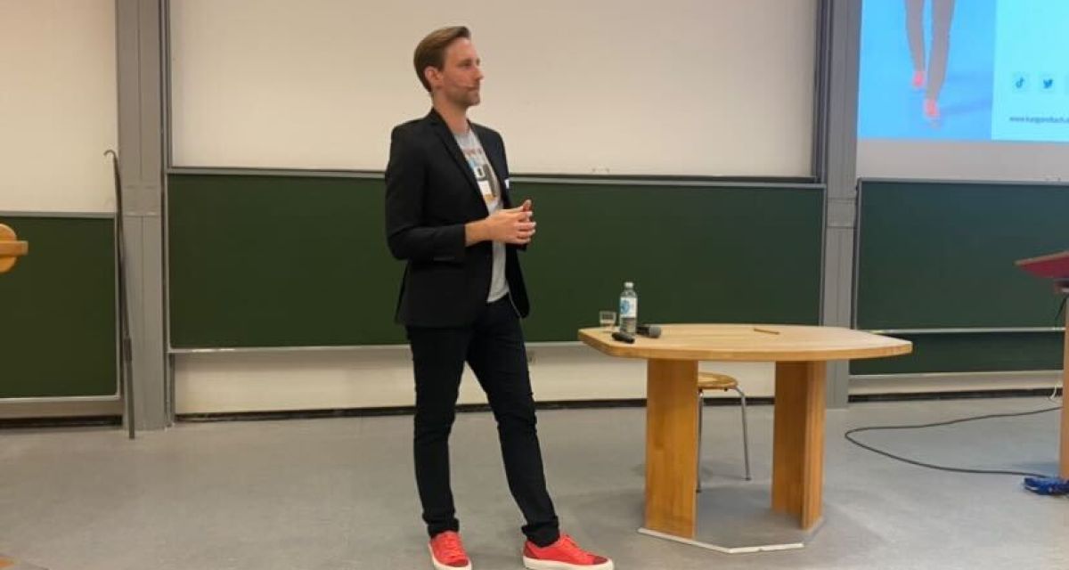 Zukunftsforscher Kai Gondlach bei Innovationsforum JadeBay