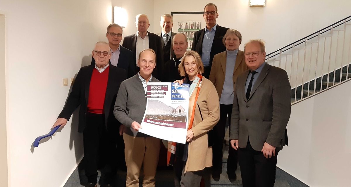 Organisatoren, Sponsoren und Pastoren des ökumenischen Weihnachtskonzerts in Wilhelmshaven