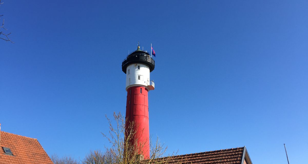 Zu sehen ist ein Ausschnitt des alten Leuchtturm Wangerooge.