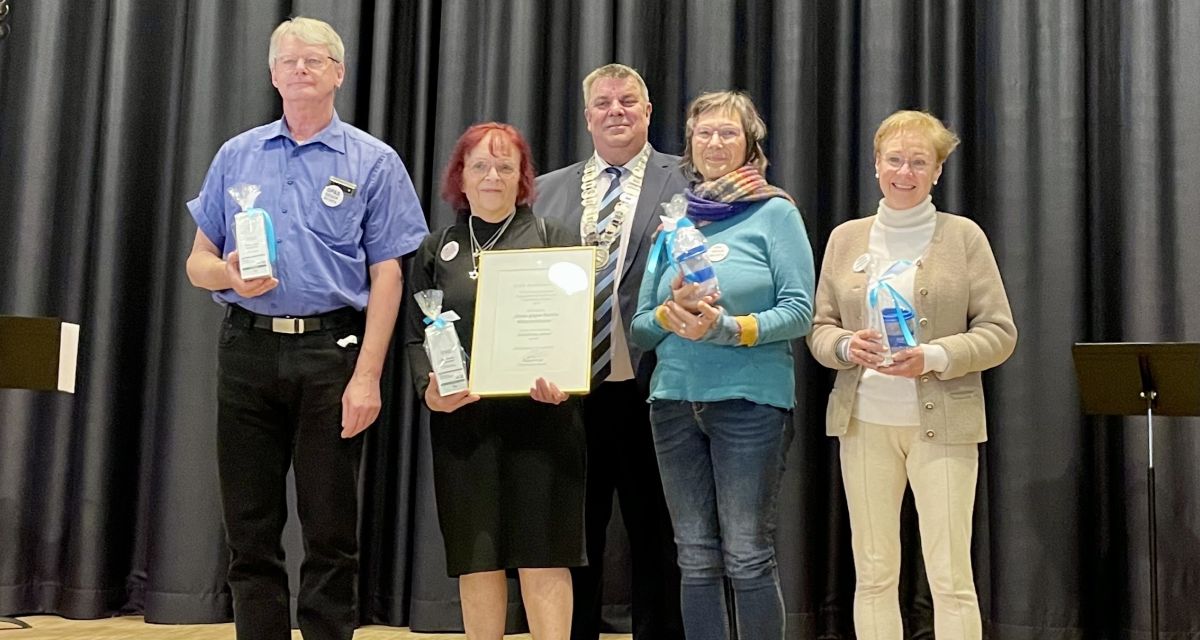 Vorbilder des Jahres WHV Omas gegen rechts: Dirk Risch, Elisabeth Oezge, OB Feist, Doris Matzura, Coletta Theiß-Wessels