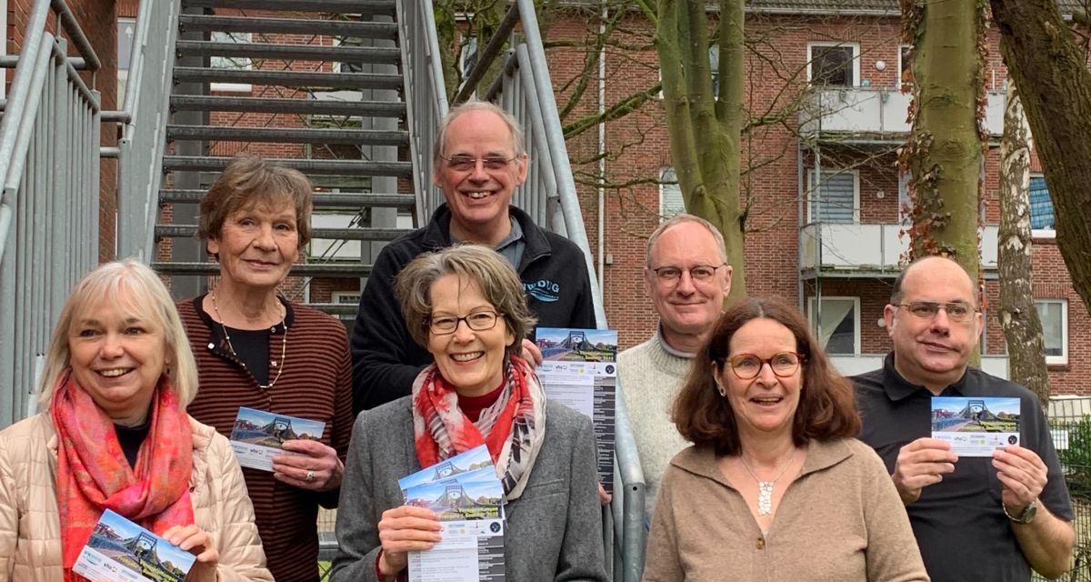 Die NWDUG und die Partner-Institutionen stellten den Veranstaltungsflyer für Frühling/Sommer 2025 vor. Von links: Dr. Monika Wahsner (Wattenmeer Besucherzentrum), Helga Greve (Förderverein Küstenmuseum), Dr. Juliana Köhler (Wattenmeer Besucherzentrum), Dr. Hauke Jöns (NWDUG), Rolf Kiepe (Niedersächsisches Institut für historische Küstenforschung, NIhK), Ines Mierau (Volkshochschule) und Andreas Schwarz (Astronomischer Verein Wilhelmshaven-Friesland).