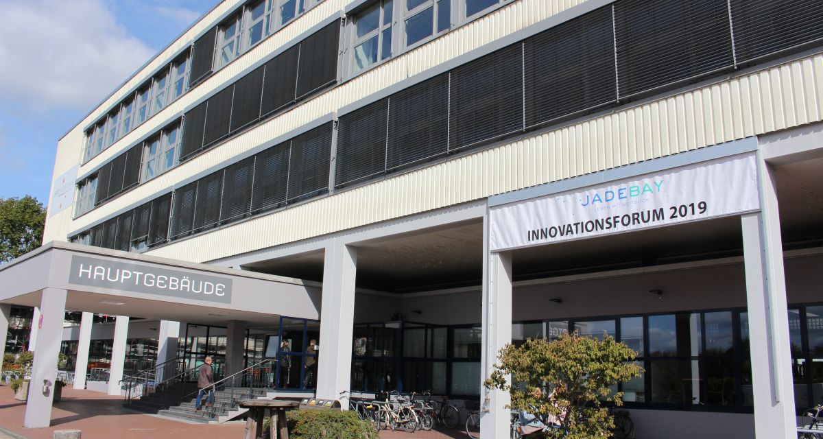 Zu sehen ist die Jade Hochschule.