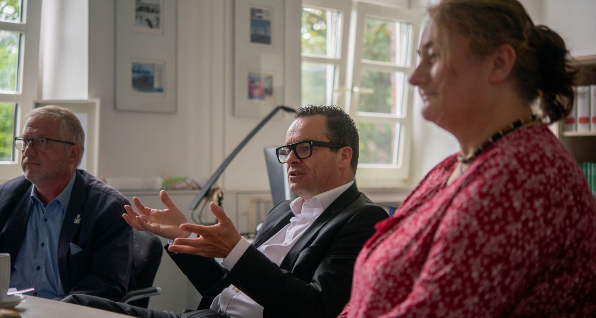 Umfrage ganztagsbetreuung grundschulen whv schoenfelder kiesbye hofmann 100625 has bme