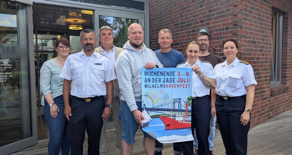 Zu sehen sind die Veranstalter vom Wochenende an der Jade 2025
