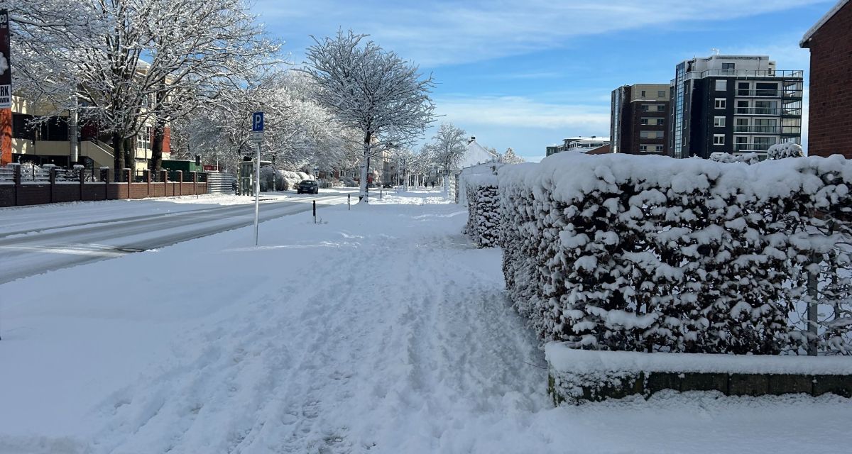 Weserstrasse winter schnee 030126 beh