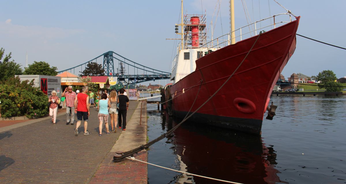 Das Feuerschiff Weser liegt am Bontekai