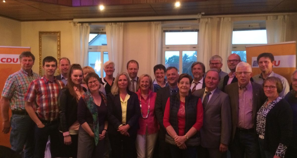 Zu sehen sind die CDU Kreistagskandidaten für Friesland.