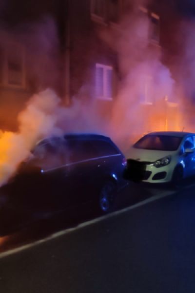 Autobrand in der Mitscherlichstraße