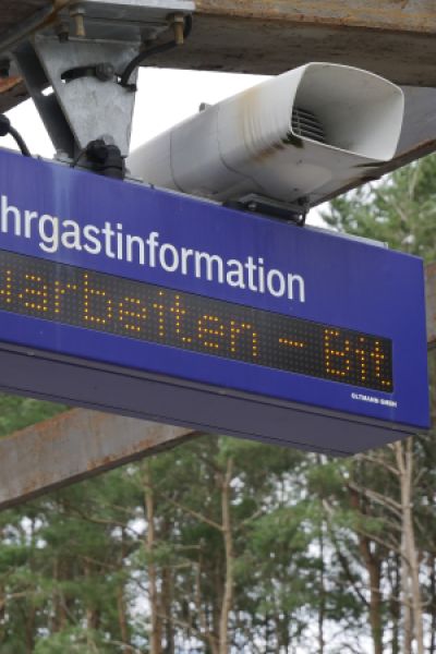 Ersatzverkehr und Zugausfälle am Wochenende