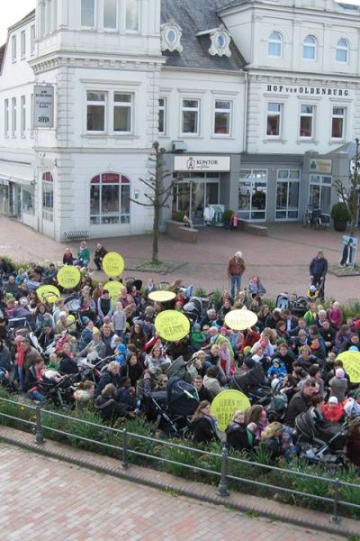 Wilhelmshaven/Friesland: Hebammen setzen auf Klage