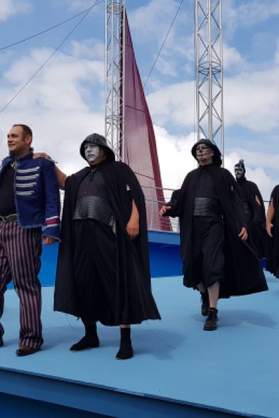 Bürgermeister lobt interkommunale Zusammenarbeit bei Theaterstück