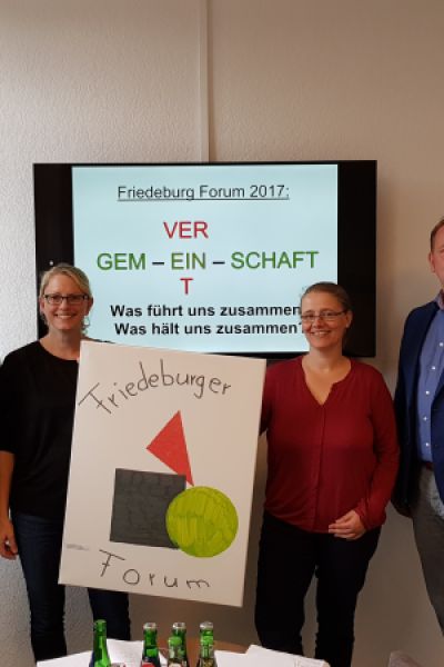 Friedeburger Forum über Zusammenhalt in der Gemeinschaft