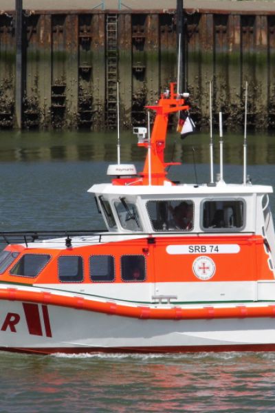 DGzRS übt vor Wilhelmshaven