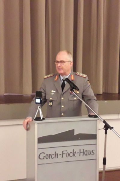 Generalinspekteur der Bundeswehr zieht Zwischenbilanz in Krisenzeiten
