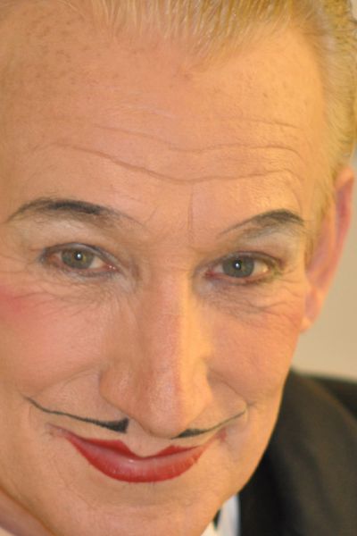 Kleinkunstfestival in ausverkauftem Pumpwerk eröffnet