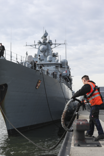 Kommandowechsel auf der „Mecklenburg-Vorpommern“ und „Sachsen“