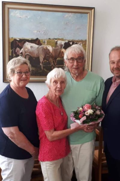 Ehrung für 40 Jahre ehrenamtliches Engagement im „Klönstuv“