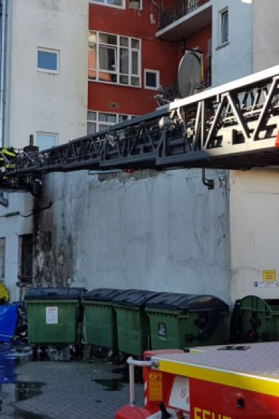 Containerbrände in Wilhelmshaven