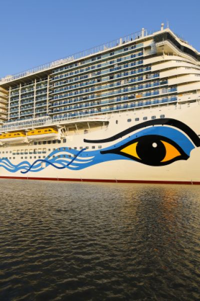 AIDAnova verlässt Meyer Werft