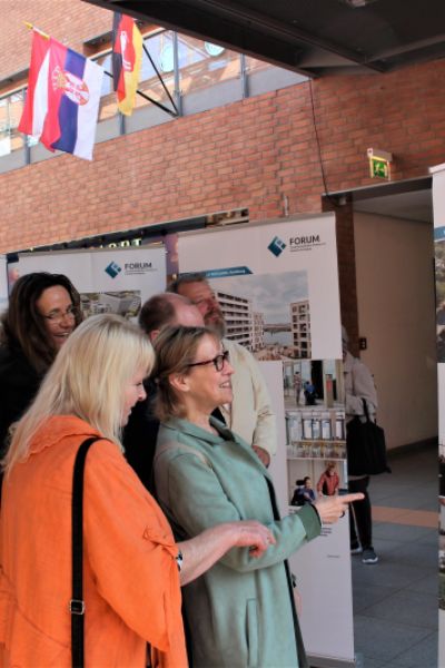 Ausstellung „Anders wohnen, besser leben“ in Wilhelmshaven